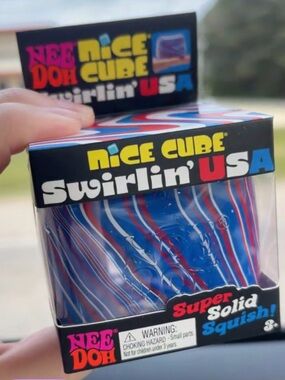 NeeDoh Nice Cube Swirlin' USA Super Solid Squish - Blue/Red/White
